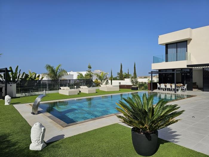 karatluxuryrentals - Apartments Playa Paraiso