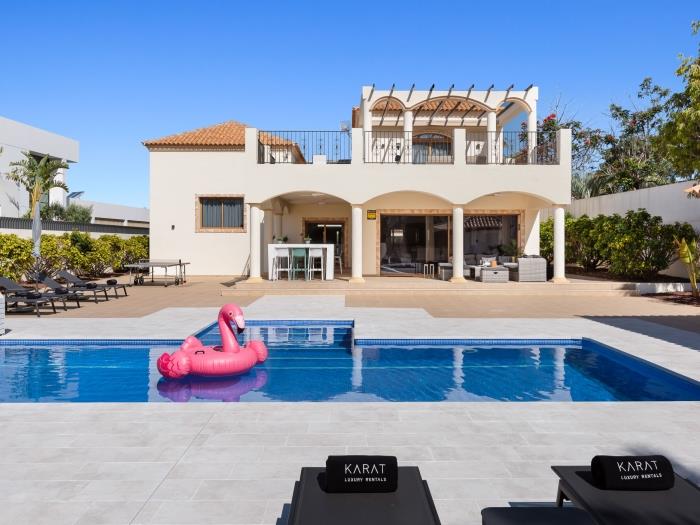 karatluxuryrentals - Apartments La Caleta